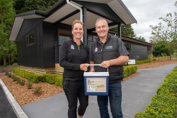 Carl O'Shea and Michelle Impey hold a box containing the first kiwi eggs collected for hatching at the Crombie Lockwood Kiwi Burrow